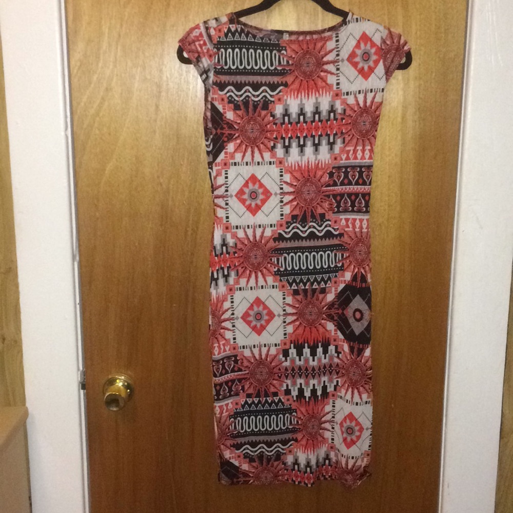 🔥Good Time ( very fitted)  patterned  dress!